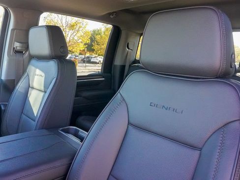 New 2026 GMC Sierra 3500 Denali w/ Denali Reserve Package image 17