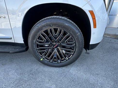New 2026 GMC Yukon Elevation w/ LPO, Floor Liner Package image 3