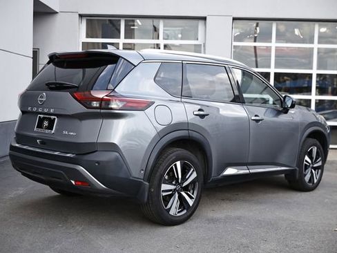 Used 2023 Nissan Rogue SL w/ SL Premium Package image 7