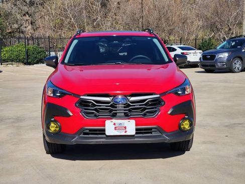 Used 2024 Subaru Crosstrek 2.0i Premium image 2