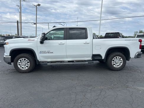 Used 2024 Chevrolet Silverado 2500 LT AWD/4WD image 8