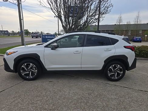 Used 2024 Subaru Crosstrek 2.0i Premium image 10