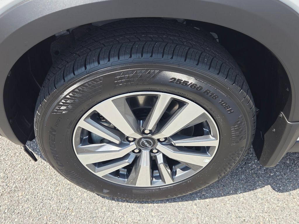 New 2026 Nissan Pathfinder SL w/ Cargo Package FWD image 3