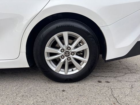 Used 2025 Toyota Camry LE image 29