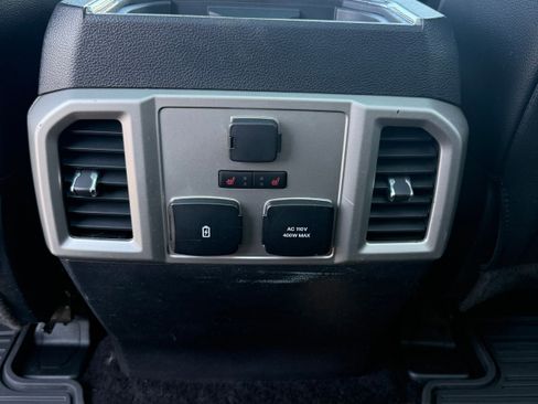 Used 2017 Ford F150 Lariat w/ Equipment Group 502A Luxury AWD/4WD image 20