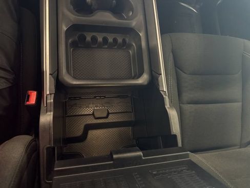 Used 2025 RAM 1500 Big Horn AWD/4WD image 21