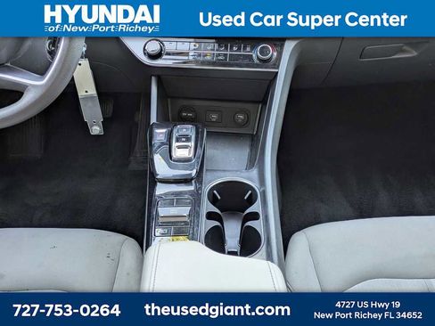 Used 2022 Hyundai Sonata SE w/ Cargo Package image 18