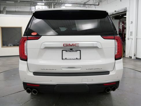 Used 2023 GMC Yukon XL Denali AWD/4WD image 6