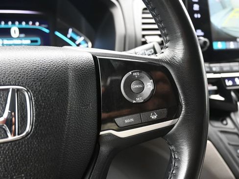 Used 2018 Honda Odyssey EX-L image 18