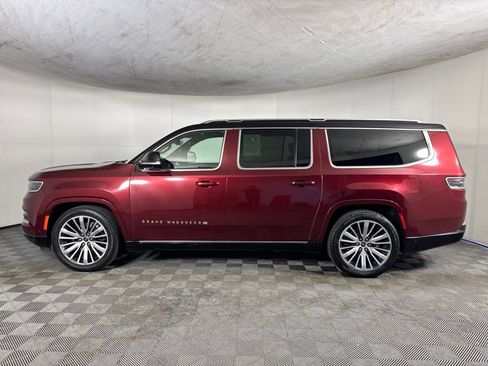 Certified 2024 Jeep Grand Wagoneer L Series III AWD/4WD image 9
