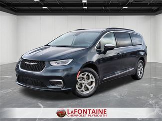 Used 2022 Chrysler Pacifica Limited video 1