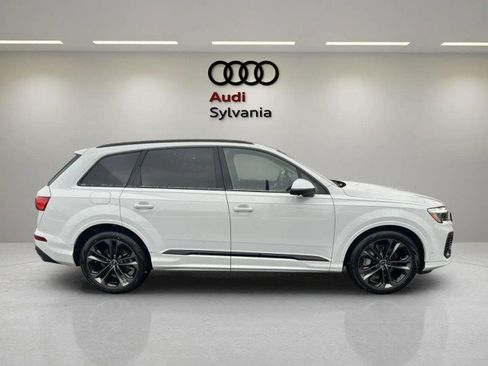 Certified 2025 Audi Q7 3.0T Prestige w/ Prestige Package image 8