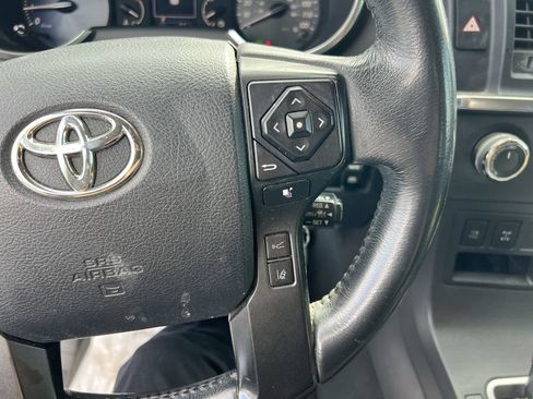 Used 2019 Toyota Sequoia TRD Sport AWD/4WD image 20