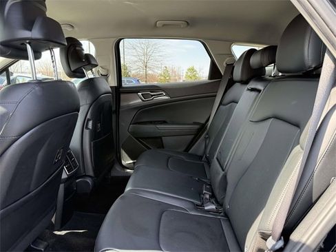 Used 2023 Kia Sportage EX image 12