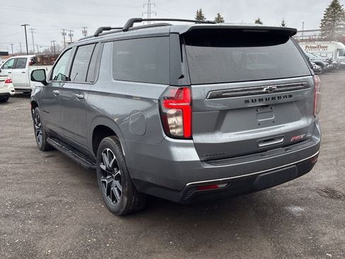Used 2022 Chevrolet Suburban RST w/ Luxury Package image 4