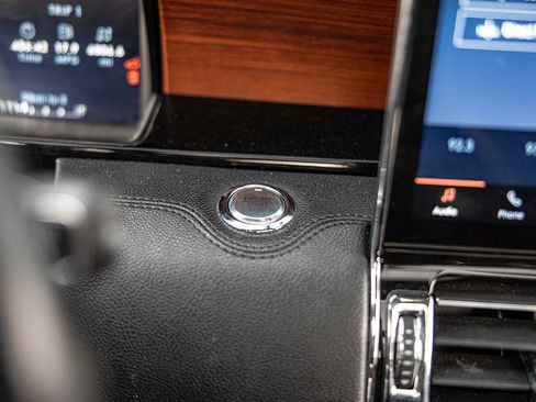 Used 2023 Lincoln Navigator Reserve AWD/4WD image 29
