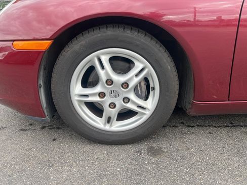 Used 2000 Porsche Boxster RWD image 29