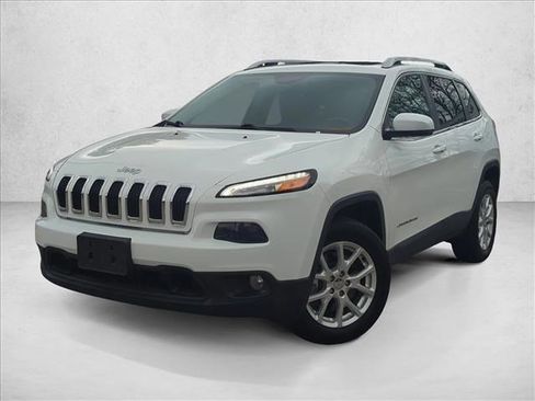 Used 2016 Jeep Cherokee Latitude w/ Comfort/Convenience Group image 1