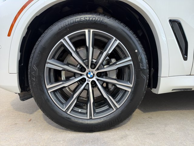 Used 2023 BMW X5 xDrive40i w/ Executive Package AWD/4WD image 27