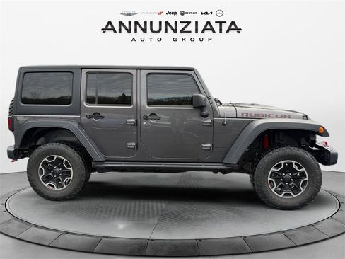 Used 2017 Jeep Wrangler Unlimited Rubicon image 6