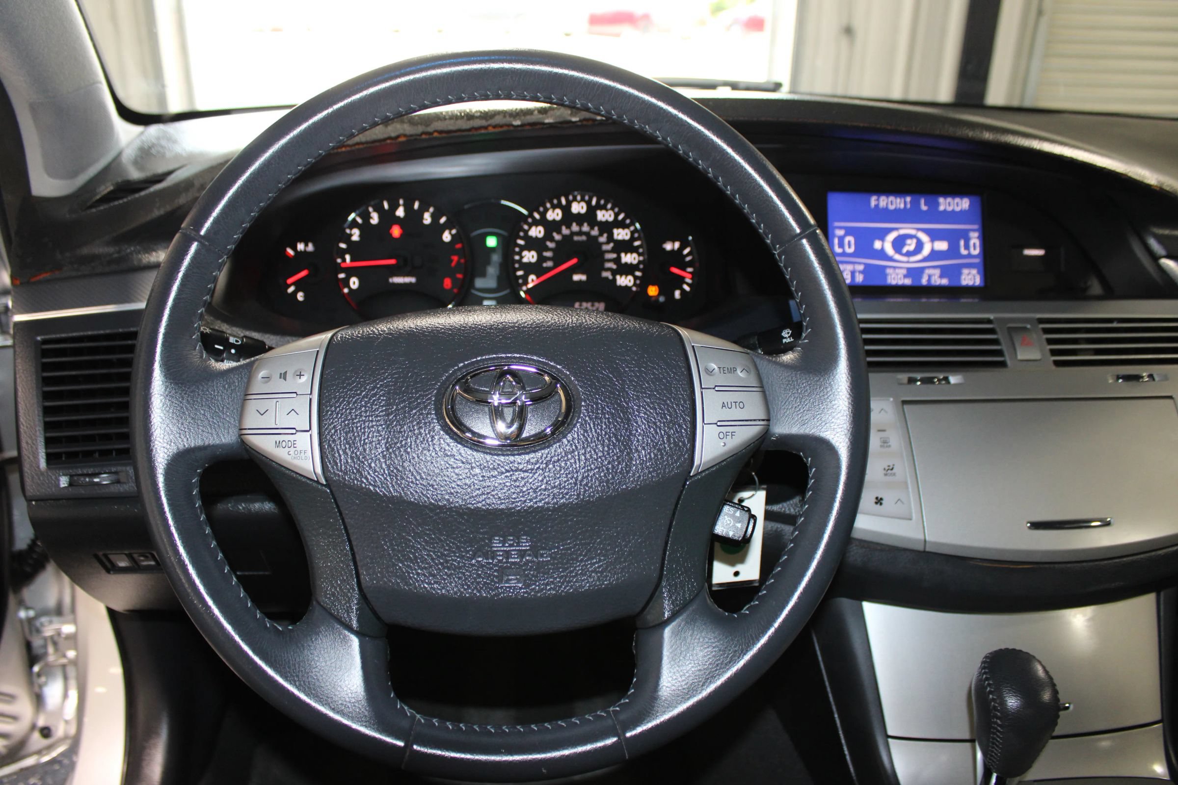 Used 2008 Toyota Avalon Touring w/ Fleet Convenience Pkg FWD image 10