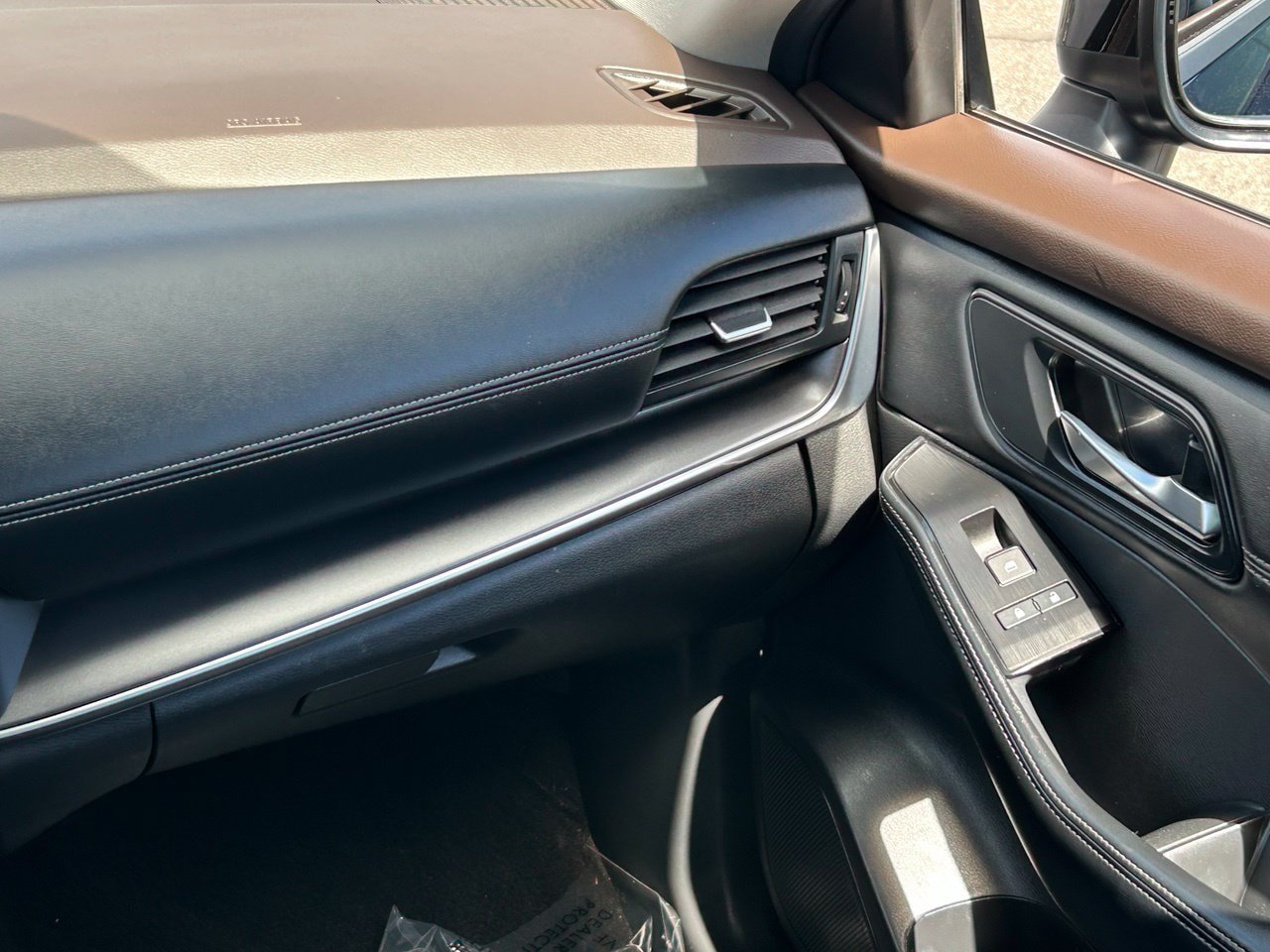 Certified 2023 Nissan Rogue SV w/ SV Premium B Package FWD image 19