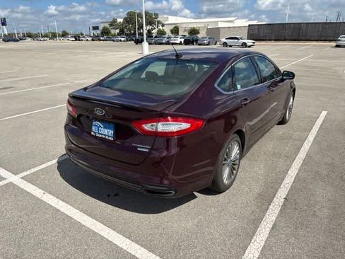 Used 2013 Ford Fusion Titanium FWD image 5
