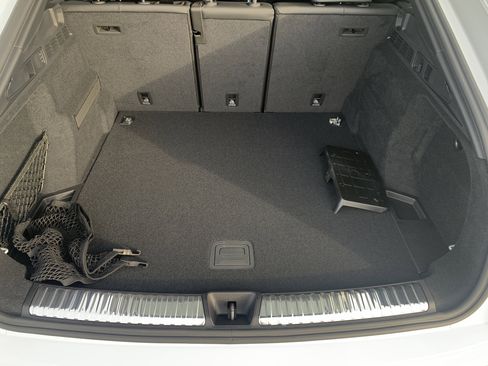 New 2025 Audi SQ5 Premium Plus image 35