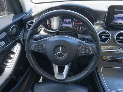 Used 2016 Mercedes-Benz GLC 300 4MATIC image 19