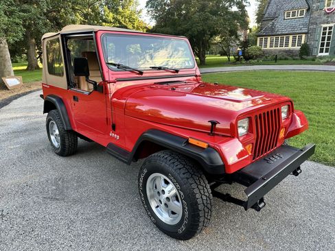 Used 1995 Jeep Wrangler Rio Grande AWD/4WD image 2