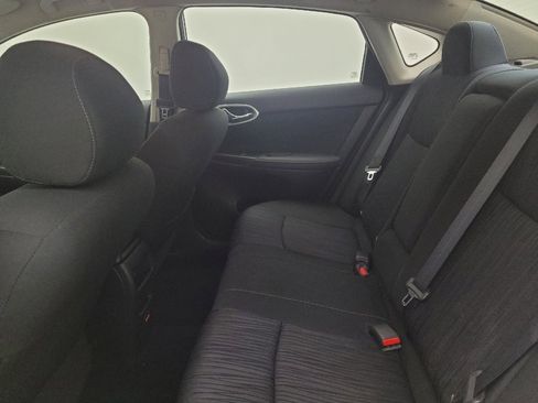Used 2019 Nissan Sentra SV FWD image 18