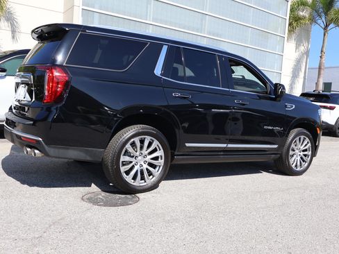 Used 2022 GMC Yukon Denali w/ Advanced Technology Package RWD image 9