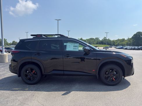 New 2026 Nissan Rogue SV AWD/4WD image 4