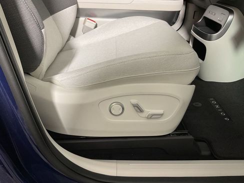 New 2026 Hyundai Ioniq 9 SE image 38