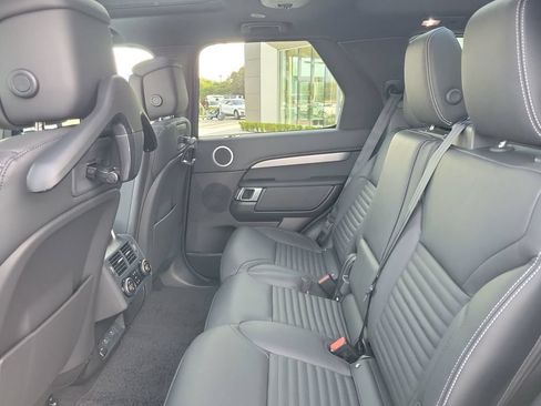 New 2026 Land Rover Discovery Limited Edition AWD/4WD image 16