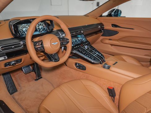 New 2026 Aston Martin V8 Vantage Coupe image 3