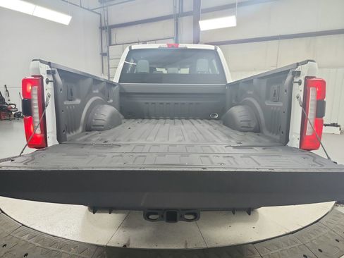 Used 2023 Ford F250 XL w/ STX Appearance Package AWD/4WD image 42