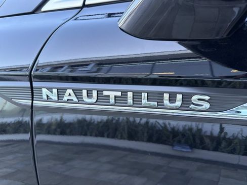 Used 2019 Lincoln Nautilus Reserve FWD image 7