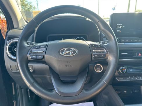 Used 2022 Hyundai Kona Limited FWD image 14