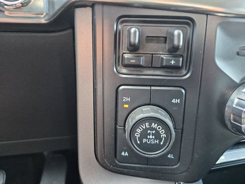 Used 2021 Ford F150 Lariat w/ Equipment Group 502A High AWD/4WD image 22