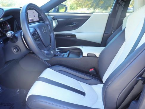 Used 2023 Lexus ES 350 F Sport image 15