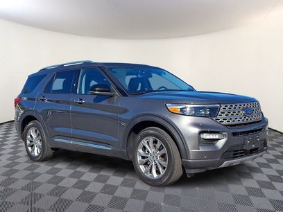 Used 2023 Ford Explorer Limited w/ Limited Technology Package