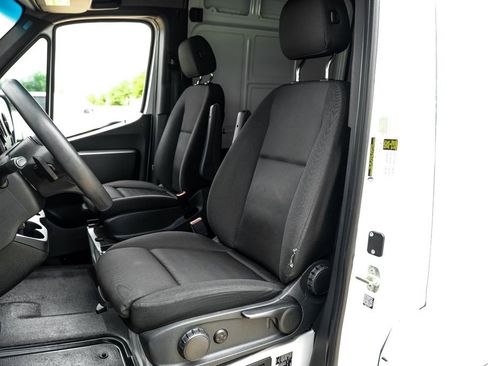 Used 2020 Mercedes-Benz Sprinter 2500 w/ Driver Convenience Package image 29