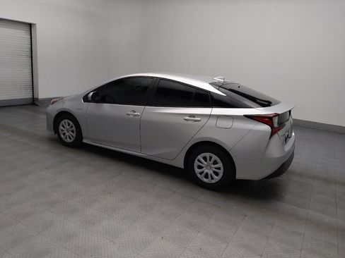 Used 2022 Toyota Prius LE image 3