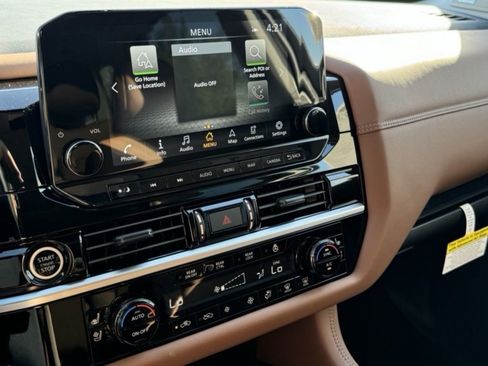 Used 2025 Nissan Pathfinder Platinum w/ Cargo Package AWD/4WD image 9