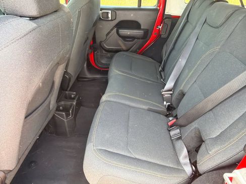 Used 2025 Jeep Wrangler Unlimited Sport AWD/4WD image 20