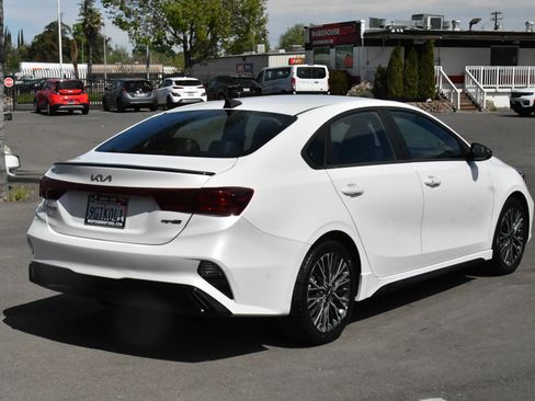 Used 2023 Kia Forte GT-Line image 8