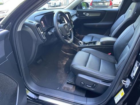 Certified 2026 Volvo XC40 B5 Plus w/ Protection Package Premier image 10