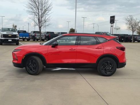 New 2026 Chevrolet Blazer LT w/ Convenience Package FWD image 5