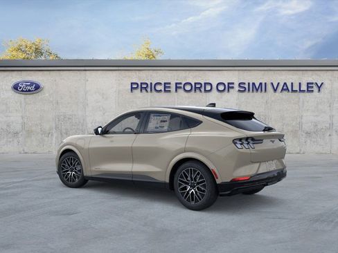 Used 2025 Ford Mustang Mach-E Premium image 4